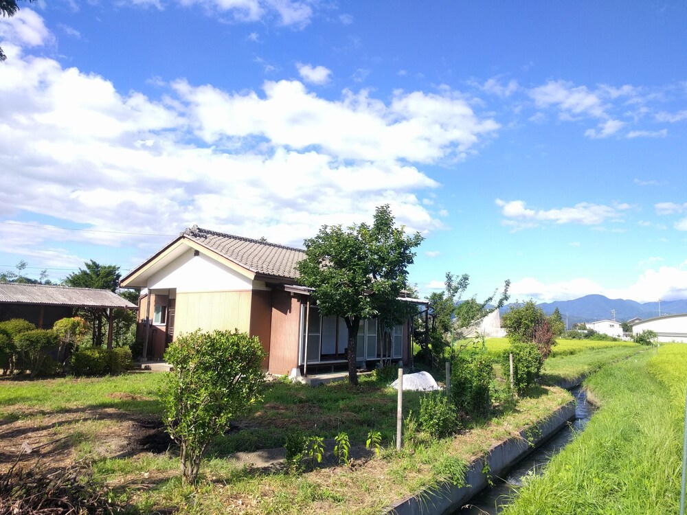 Tomo S Hut In Japanese Old Style — Azumino