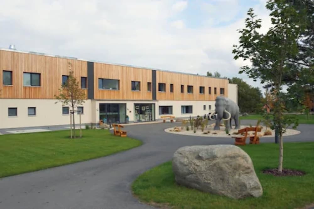 See und Waldresort Gröbern — 4-Star Luxury Hotel in Zschornewitz, Germany
