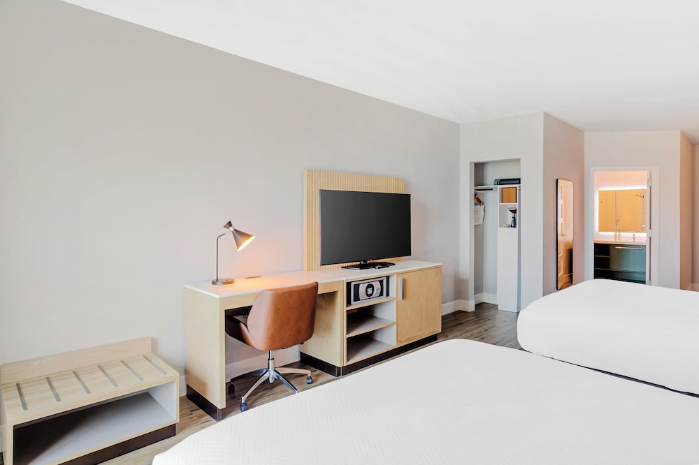 EVEN Hotel Waco University Area by IHG - photo 22