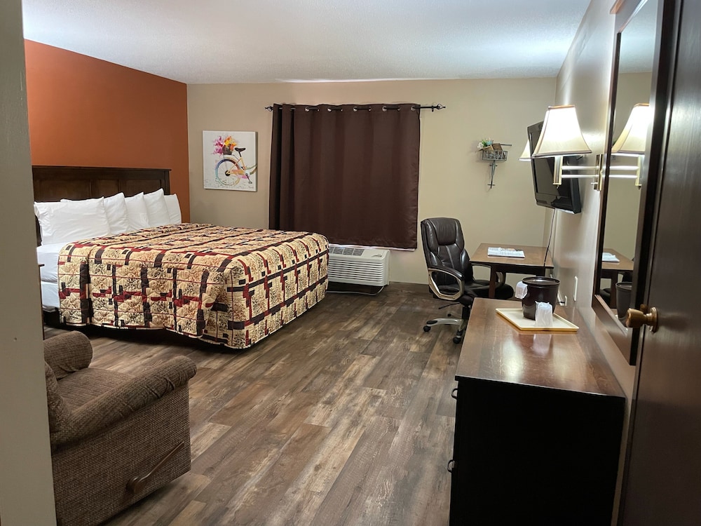 Southfork Motel - photo 7