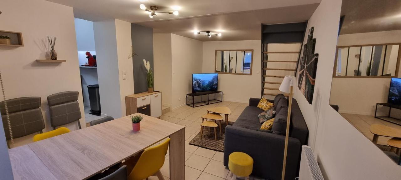 Maisonnette Design Le Cosy Marche a 3mn a Pied Parking Gratuit a 50m Amazon Prime — hotel in Surgeres