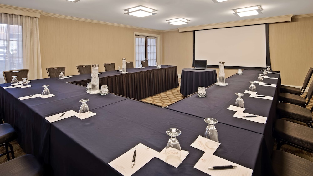 Best Western Premier The Central Hotel & Conference Center - photo 43
