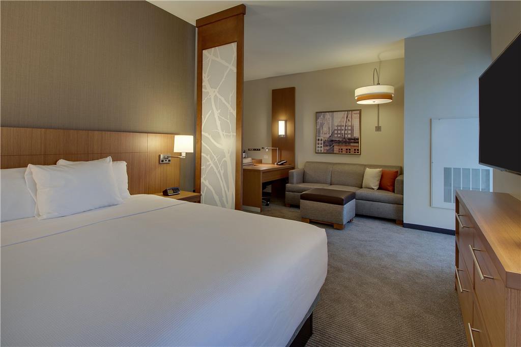 Hyatt Place Milwaukee Downtown - photo 75