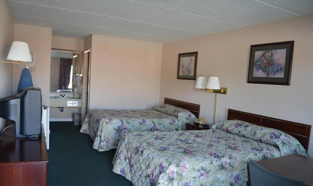 Camilla Inn & Suites - photo 20