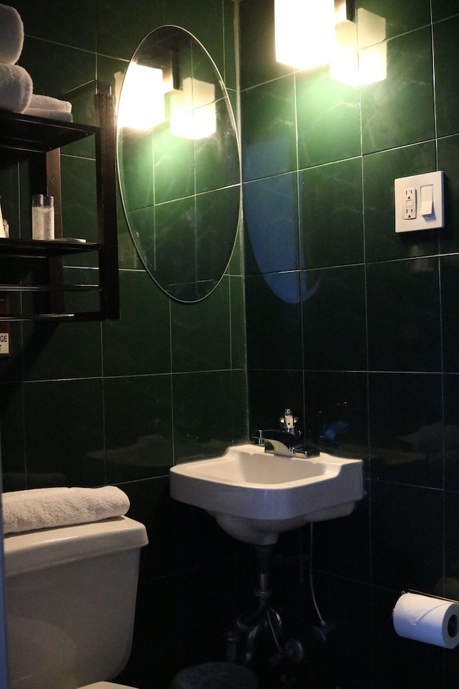 Midtown West Hotel - photo 29