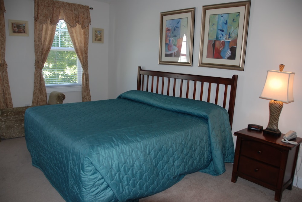 Barefoot Resort & Yacht Club - photo 3