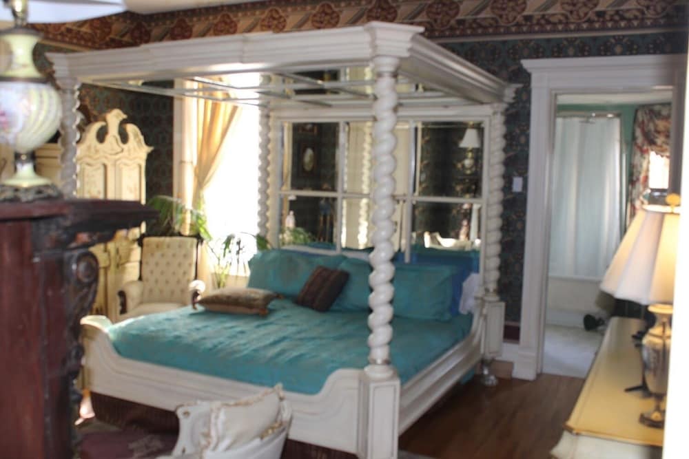 Johnstone Mansion - photo 14