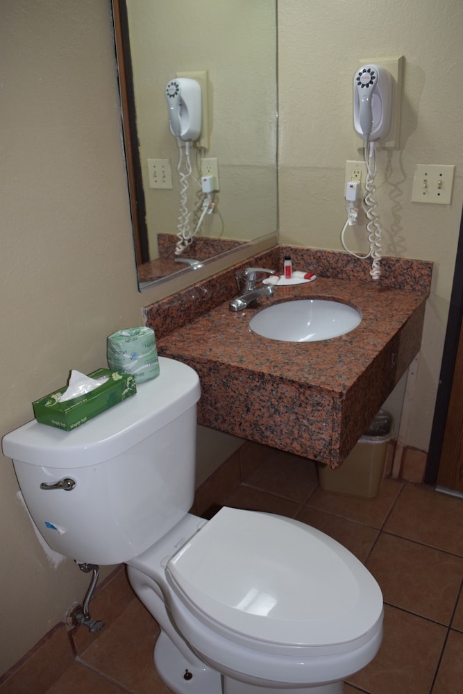 Super 8 by Wyndham Homewood Birmingham Area - photo 17