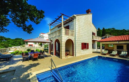 Holiday Home Pinji Vi — 4-Star Luxury Hotel in Dubrovnik, Croatia