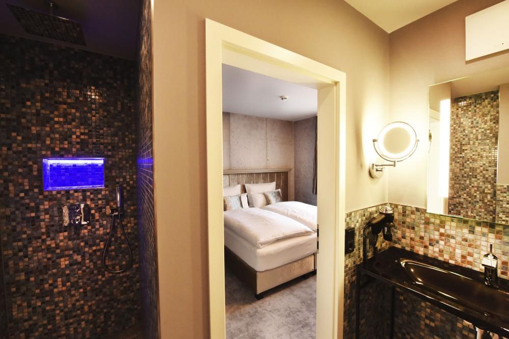 hotel moments urgestein detail bildquelle moments original