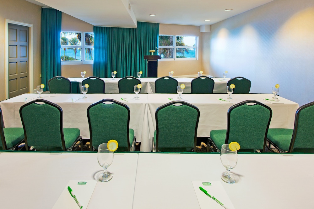 Holiday Inn Miami Beach Oceanfront by IHG - photo 50