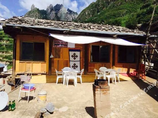 Yuanmen Zangjiale Hotle in Dianga, People's Republic of China