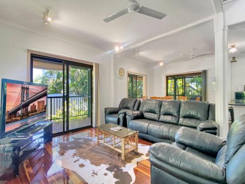 Cool Waters at Horseshoe Bay in Magnetic Island, Australia