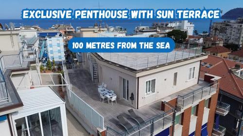 Exclusive Penthouse Sea View 100m from the beach — 4-Star Luxury Hotel in Alassio, Italy