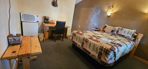 Nine Pines Motel - featured photo
