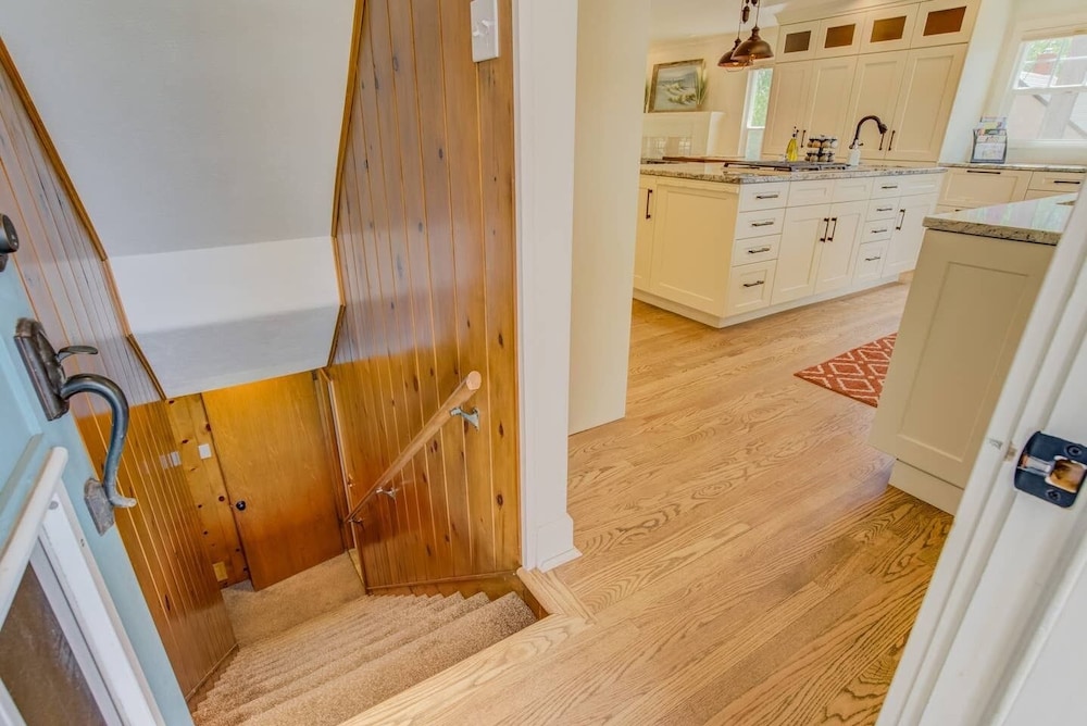 5BR Mnt Viewsdowntown Luxuryfirepit & RV Parking - photo 25