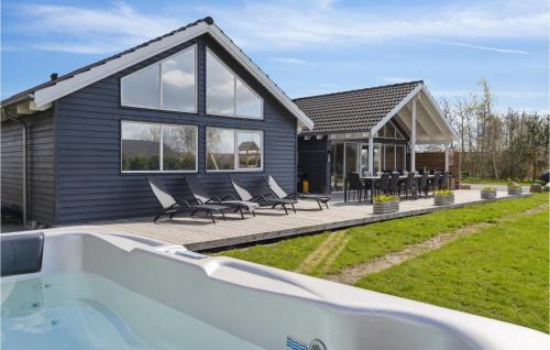 Awesome Home In Idestrup With Sauna — 5-Star Luxury Hotel in None, Denmark