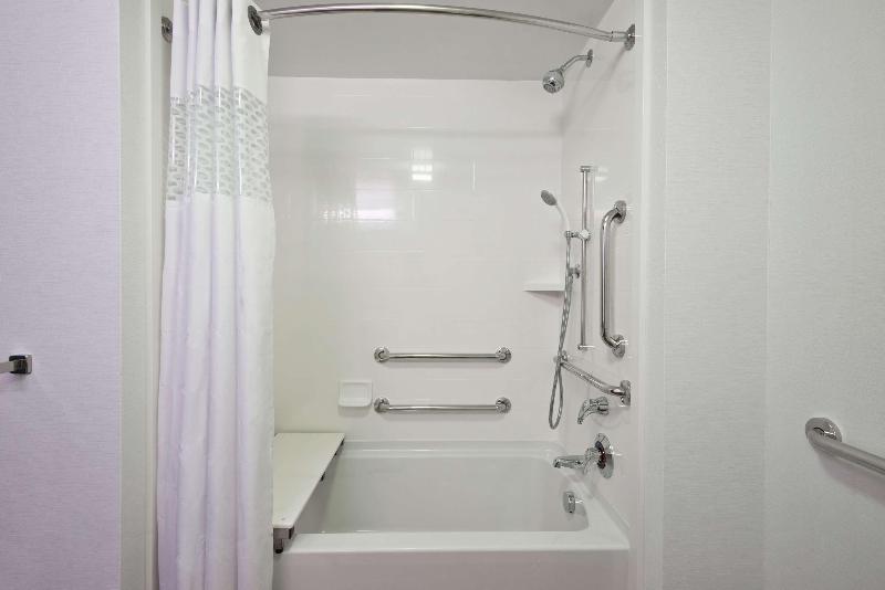 Hampton Inn & Suites North Huntingdon Irwin - photo 163