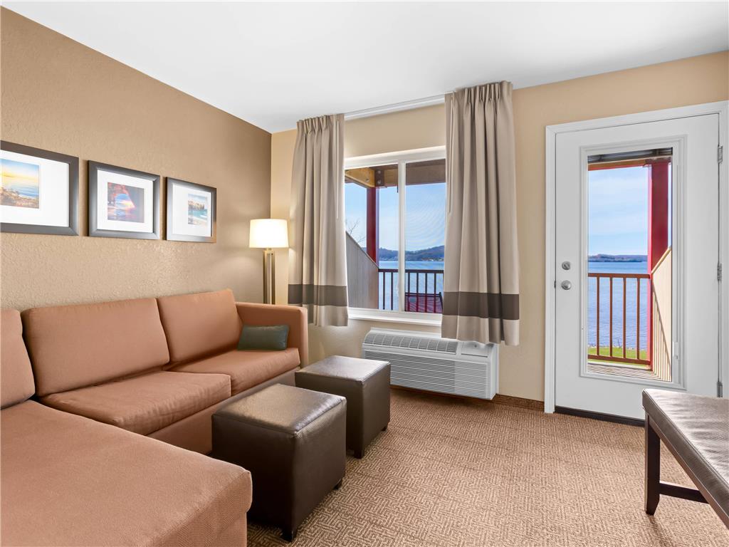Comfort Inn & Suites Munising Lakefront - photo 39
