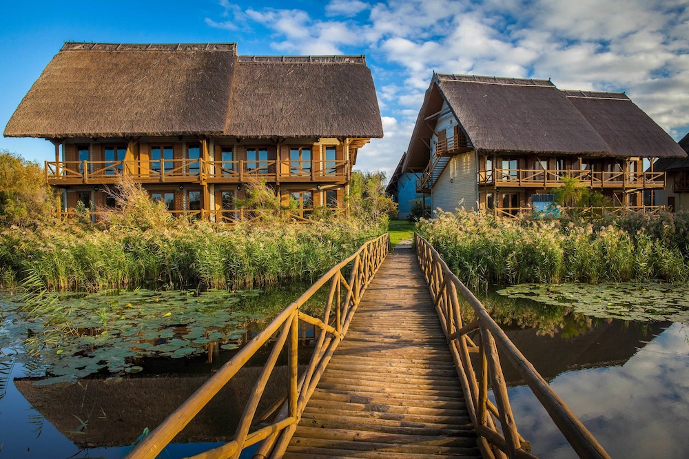 Green Village Resort — hotel in Sfantu Gheorghe