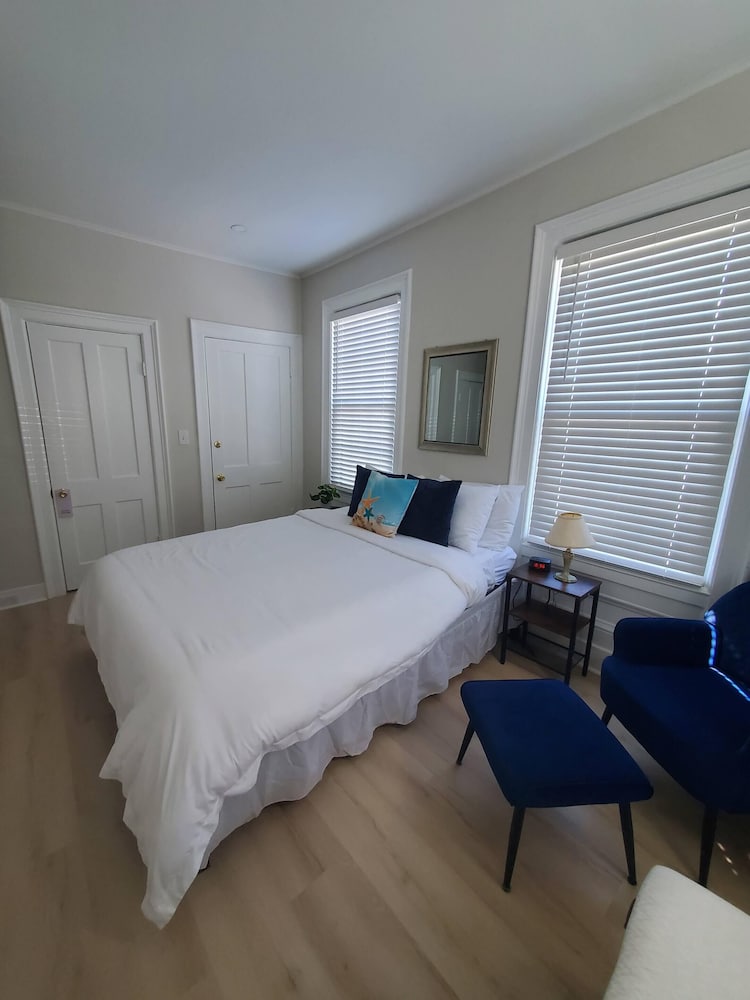 The Niantic Inn - photo 17