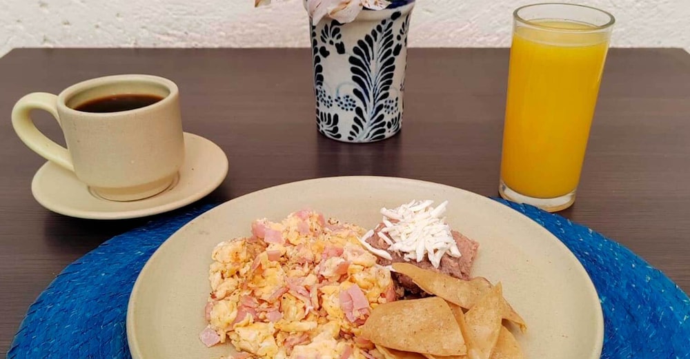 Breakfast meal