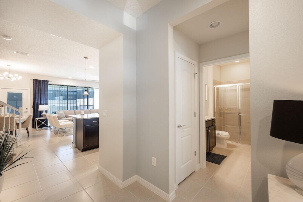 2404tgd Non Renting 11 28 2022 Windsor at Westside - photo 32