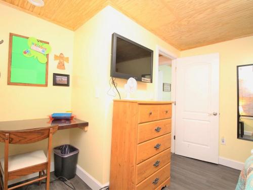 E Huron 401 - photo 21