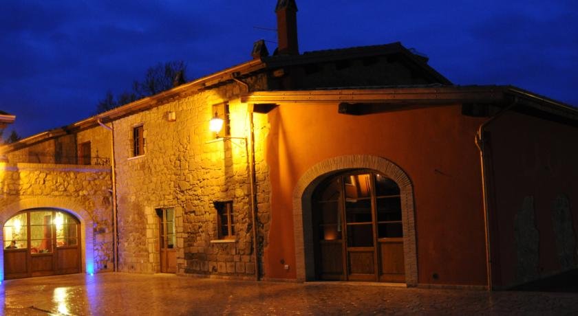 Agriturismo Podere Del Lepre — 4-Star Luxury Hotel in San Quirico, Italy
