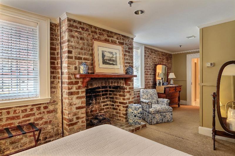 The Presidents Quarters Inn - photo 93