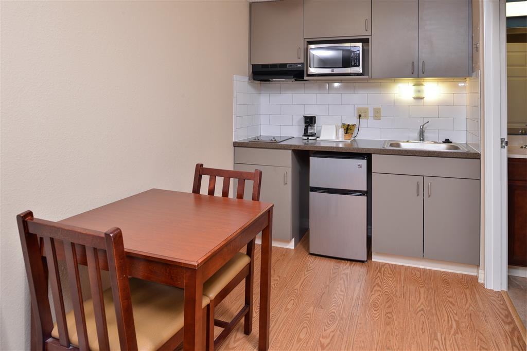 Americas Best Value Inn & Suites St. Clairsville Wheeling - photo 13