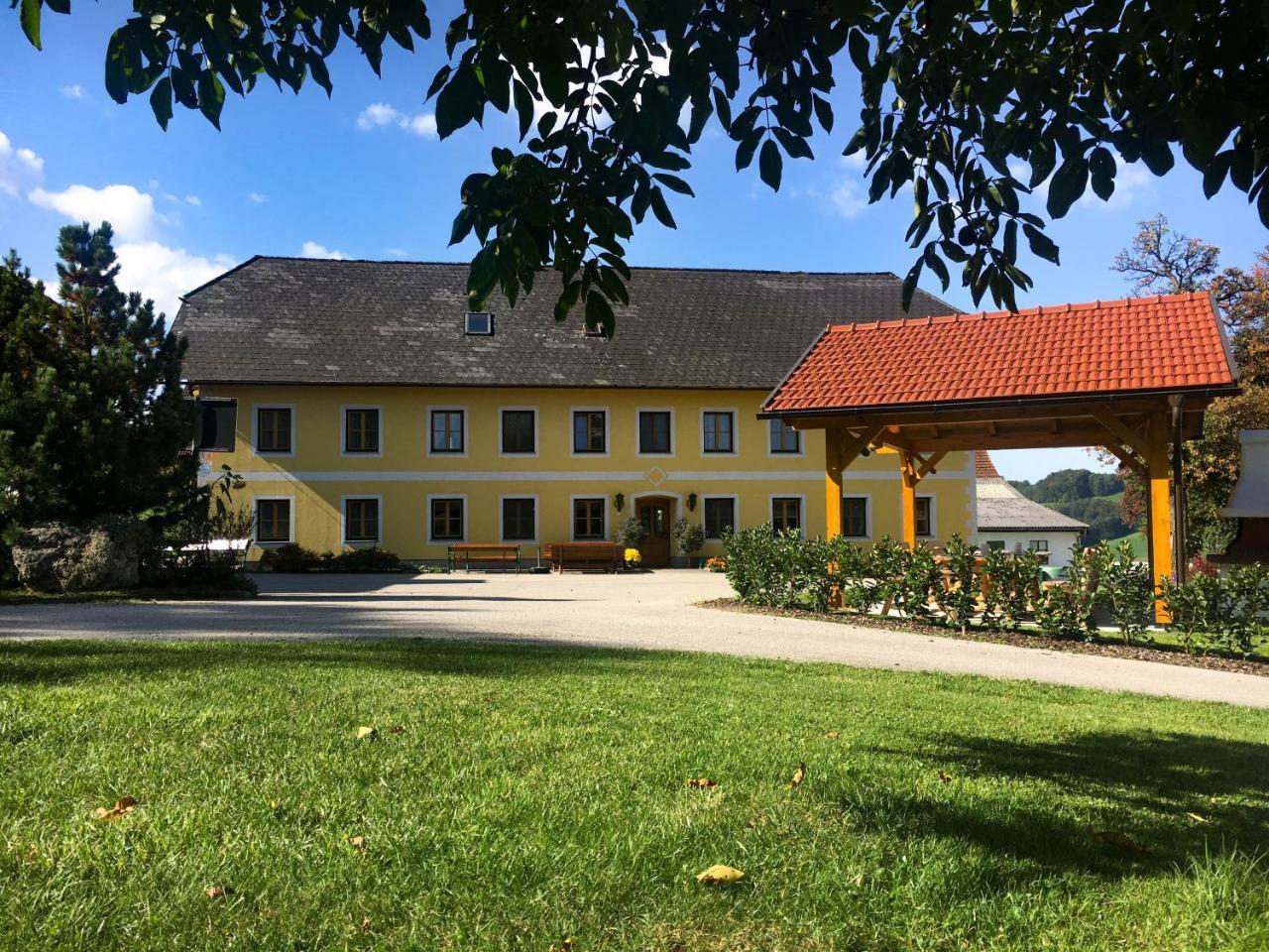 Kinderbauernhof Salmanner — hotel in Bad Hall