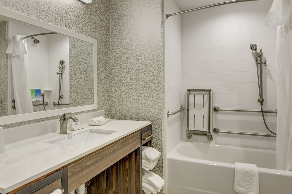 Home2 Suites by Hilton Foley - photo 27