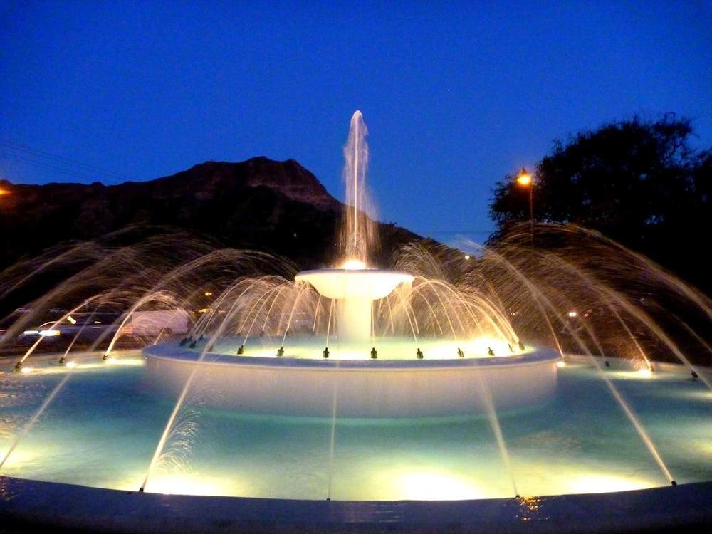 Diamond Head Beach Hotel 805 - photo 9