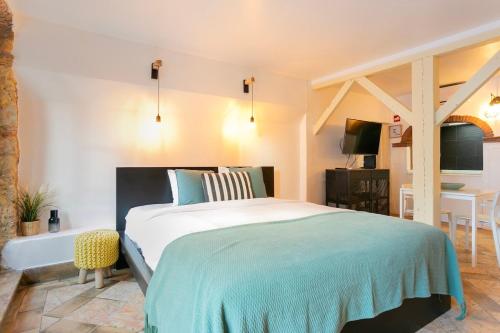 Lisbon Amazing studio with air conditioner — 4-Star Luxury Hotel in Lisbon, Portugal
