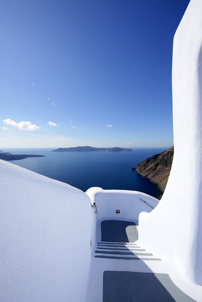 Ikastikies Suites - last minute hotel in Fira