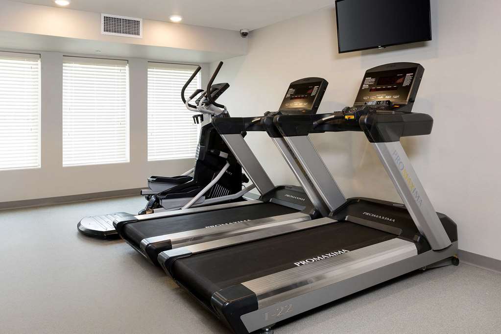 WoodSpring Suites Houston IAH Airport - photo 25