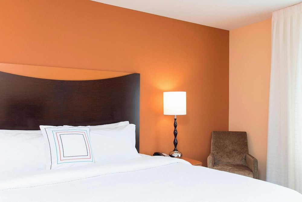 Fairfield Inn & Suites by Marriott Omaha Downtown - photo 5