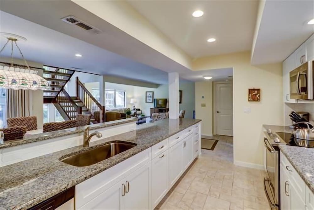2447 Inland Harbour at the Sea Pines Resort - photo 13