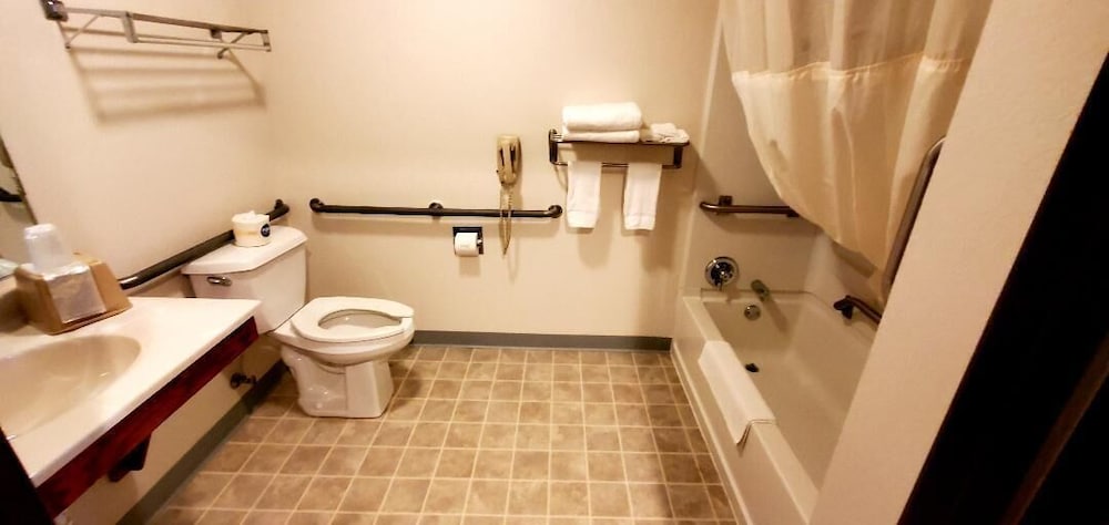 Gettysburg Inn & Suites - photo 32