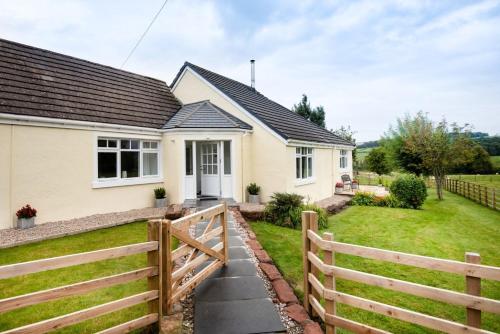 Gaidrew Cottage — 4-Star Luxury Hotel in Glasgow, United Kingdom