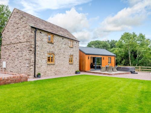 2 Bed in Longtown 79176 — hotel in Longtown