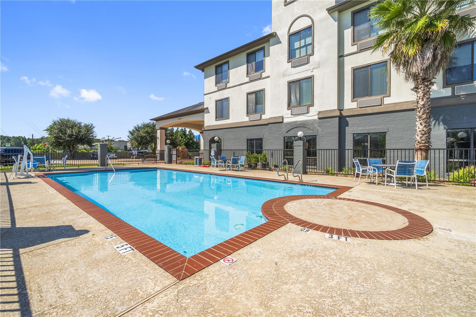 Americas Best Value Inn & Suites Livingston - photo 55