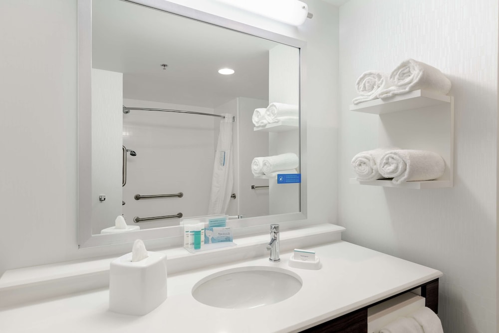 Hampton Inn Acworth - photo 23