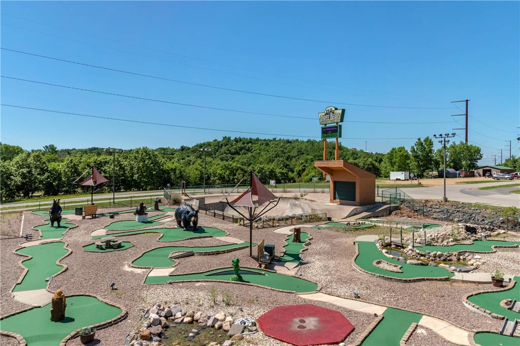 Three Bears Waterpark Resort Near Tomah Ascend Collection Hotel - photo 84