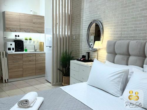 Petras Luxury Suites — 4-Star Luxury Hotel in Athens, Greece