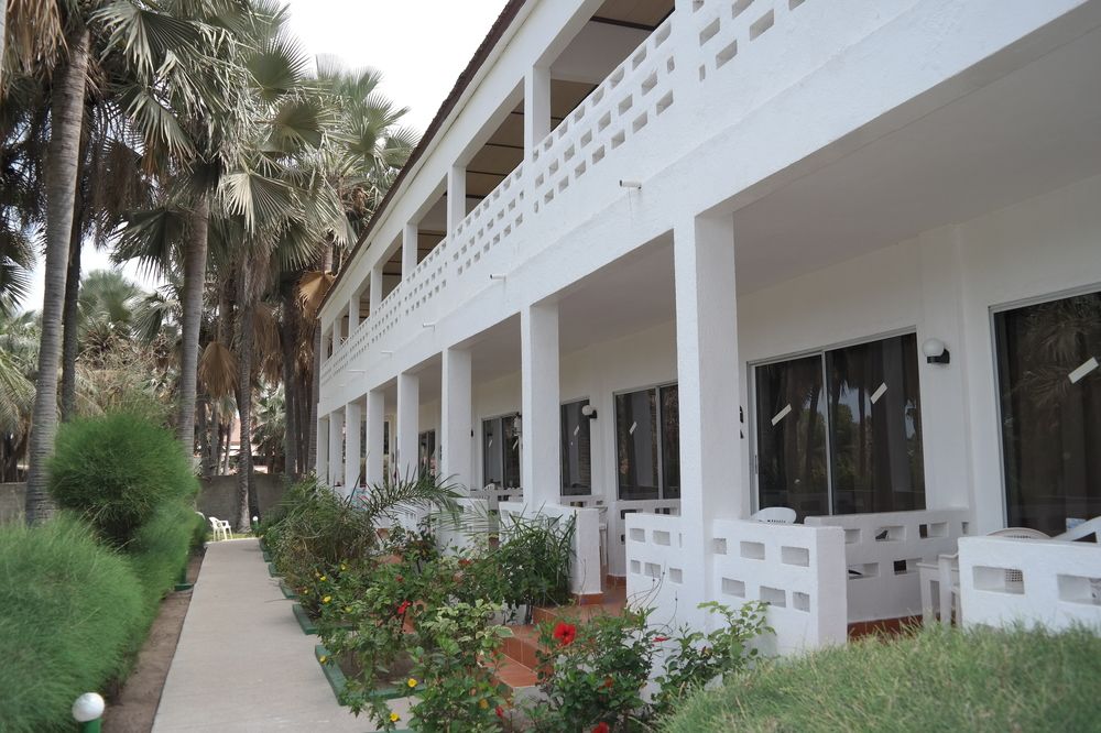 Holiday Beach Club Hotel - carbon neutral hotel in Serekunda