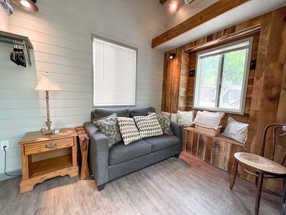 Cedar Creek Lodging & RV Park - photo 35