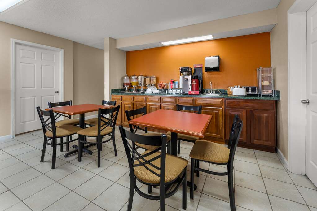 Americas Best Value Inn Montezuma - photo 20