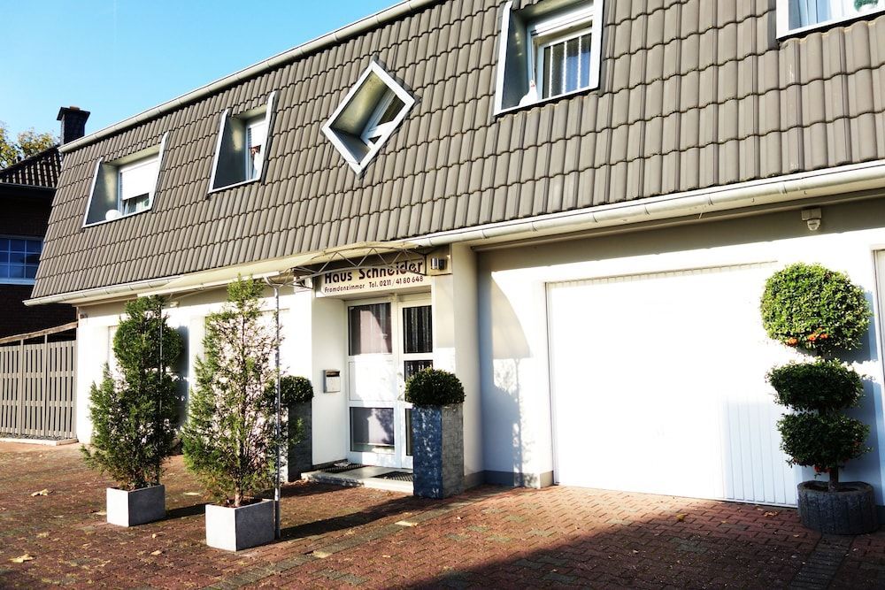 Aparthotel Messe Flughafen in Duesseldorf, Germany